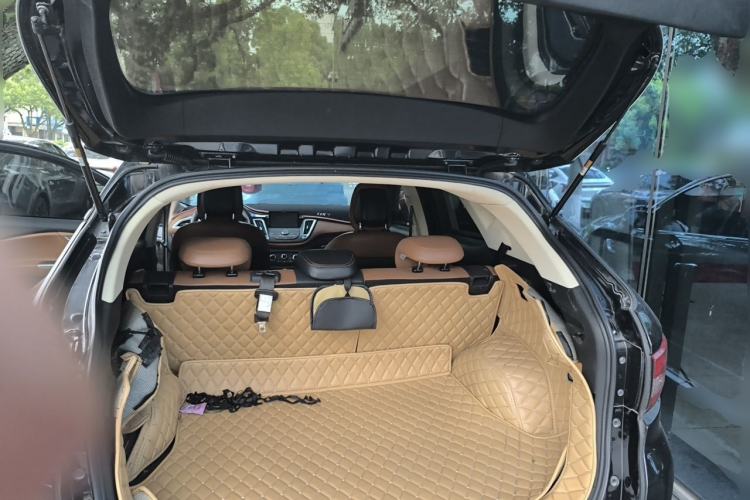 Used Soueast DX7 2017 1.5T Manual Luxury Model Trunk