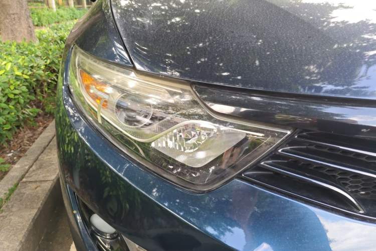 Used Soueast DX7 2017 1.5T Automatic Luxury Model Right Front Headlight