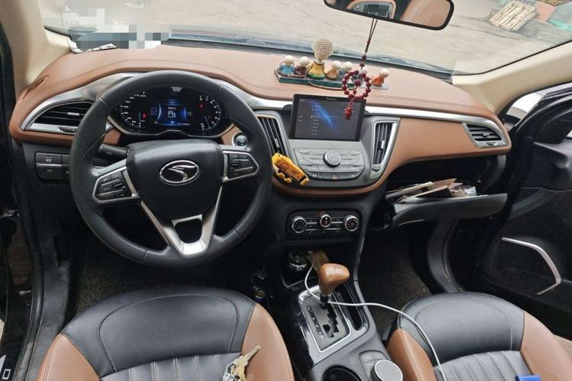 Used Soueast DX7 2017 1.5T Automatic Glory Edition Center Console