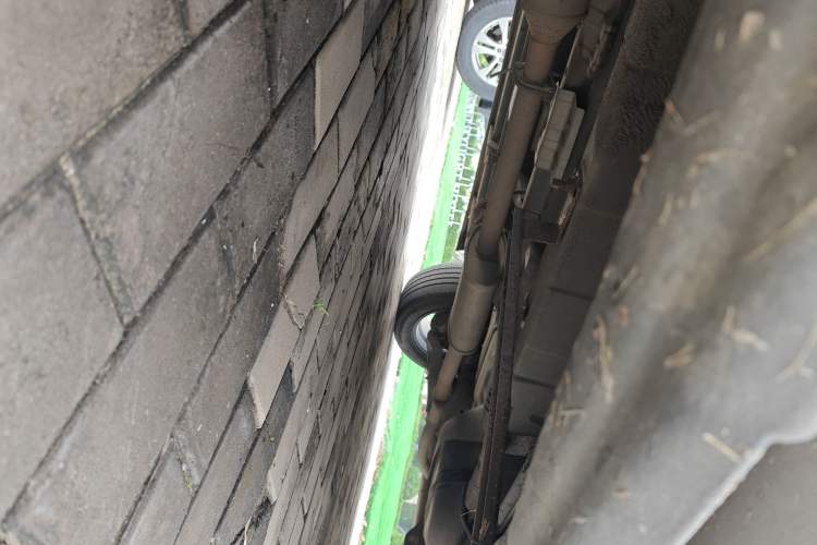 Used Soueast DX7 2017 1.5T Manual Triumph Edition Chassis Front Left