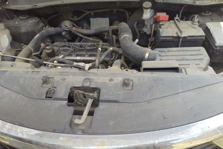 Used Soueast DX7 2017 1.5T Automatic Luxury Model Engine Bay