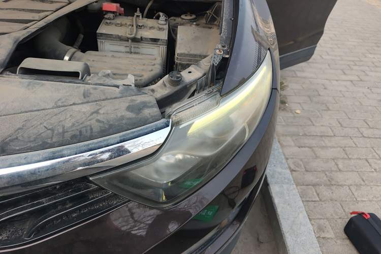 Used Soueast DX7 2017 1.5T Manual Luxury Model Engine Bay Left