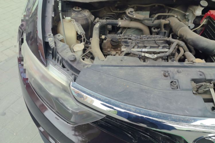Used Soueast DX7 2017 1.5T Manual Luxury Model Engine Bay Right