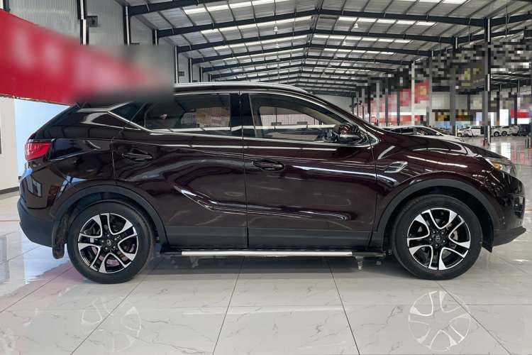 Used Soueast DX7 2017 1.5T Manual Triumph Edition Exterior 2