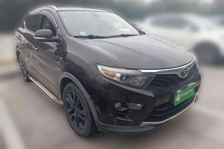 Used Soueast DX7 2017 1.5T Automatic Luxury Model Front Right 45 Deg