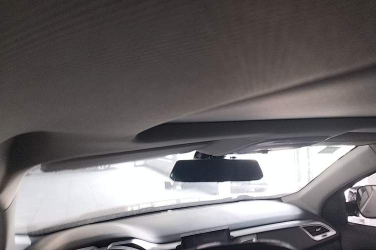 Used Soueast DX7 2017 1.5T Automatic Luxury Model Headliner