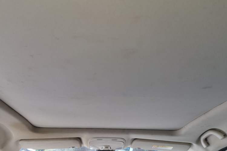 Used Soueast DX7 2017 1.5T Automatic Luxury Model Headliner