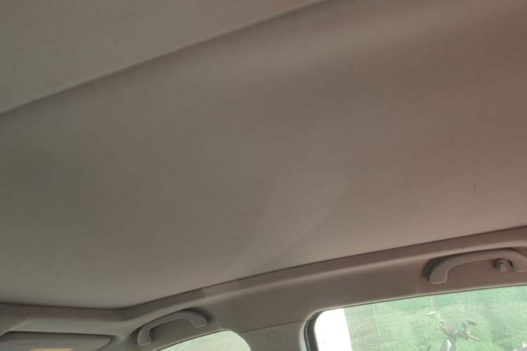 Used Soueast DX7 2017 1.5T Automatic Luxury Model Headliner