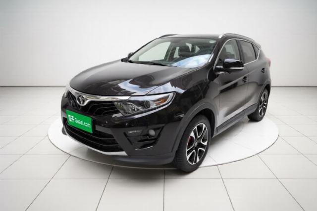 Ojetý Soueast DX7 2017 1.5T Manual Luxury Model