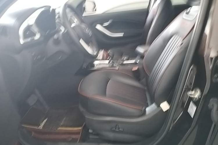 Used Soueast DX7 2017 1.5T Automatic Luxury Model Left Front Seat