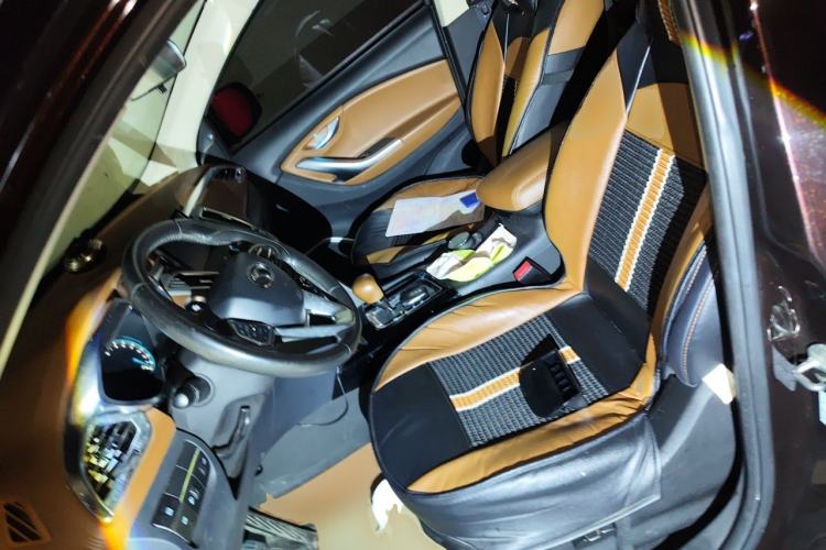 Used Soueast DX7 2017 1.5T Automatic Luxury Model Left Front Seat