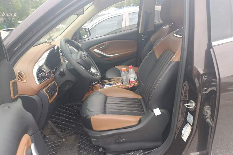 Used Soueast DX7 2017 1.5T Automatic Luxury Model Left Front Seat
