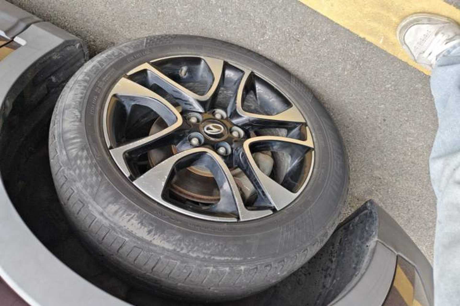 Used Soueast DX7 2017 1.5T Manual Triumph Edition Left Front Wheel Hub