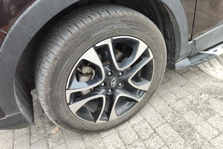 Used Soueast DX7 2017 1.5T Automatic Glory Edition Left Front Wheel Hub