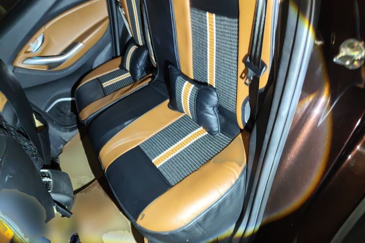 Used Soueast DX7 2017 1.5T Automatic Luxury Model Left Rear Seat
