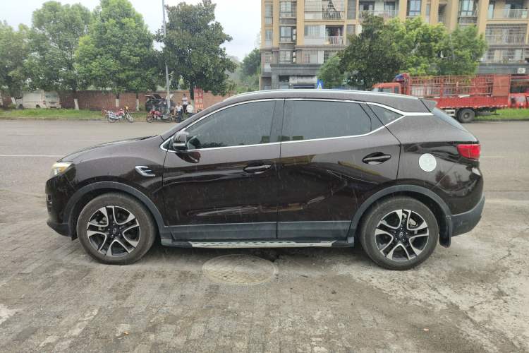 Used Soueast DX7 2017 1.5T Automatic Glory Edition Left Side