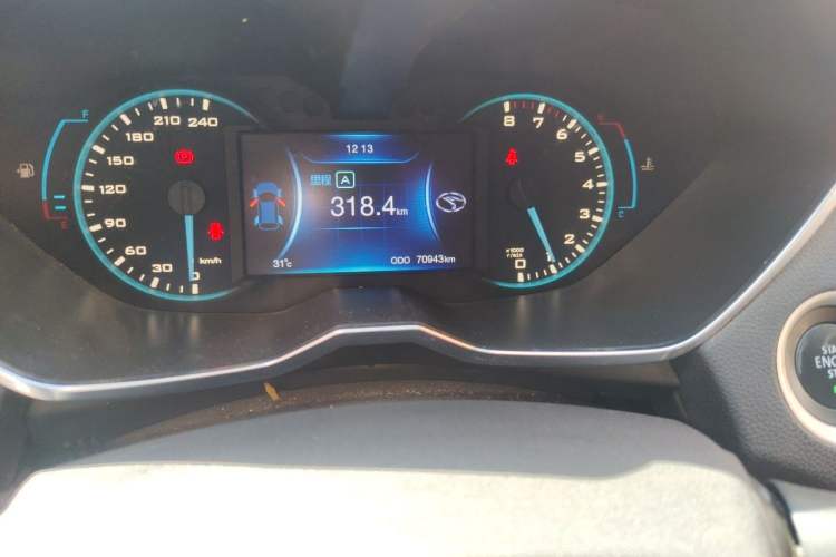 Used Soueast DX7 2017 1.5T Manual Triumph Edition Odometer Close Up
