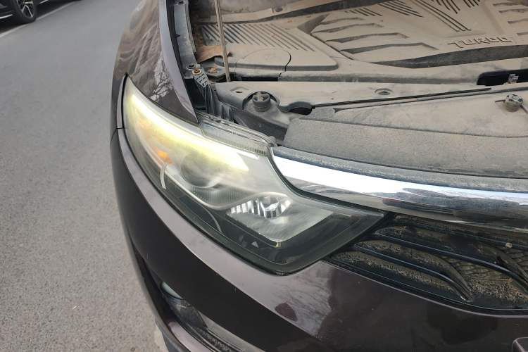 Used Soueast DX7 2017 1.5T Manual Luxury Model Right Front Headlight