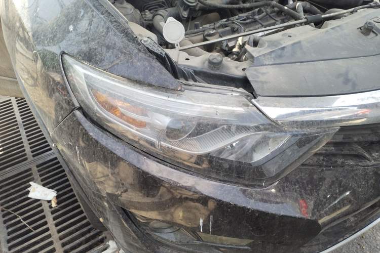 Used Soueast DX7 2017 1.5T Automatic Luxury Model Right Front Headlight