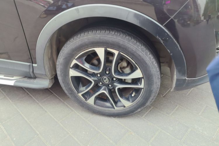 Used Soueast DX7 2017 1.5T Manual Luxury Model Right Front Wheel Hub