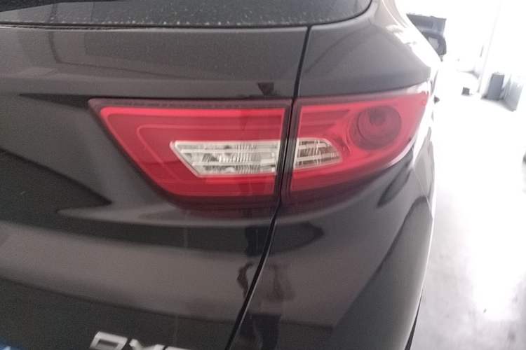 Used Soueast DX7 2017 1.5T Automatic Luxury Model Right Rear Taillight