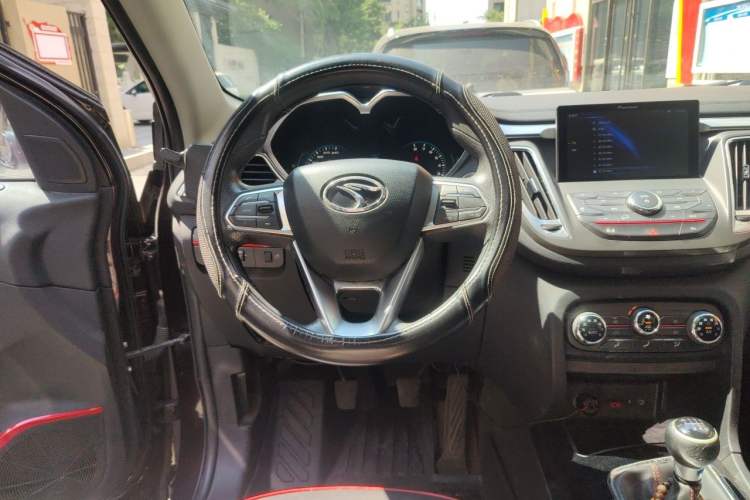 Used Soueast DX7 2017 1.5T Manual Triumph Edition Steering Wheel
