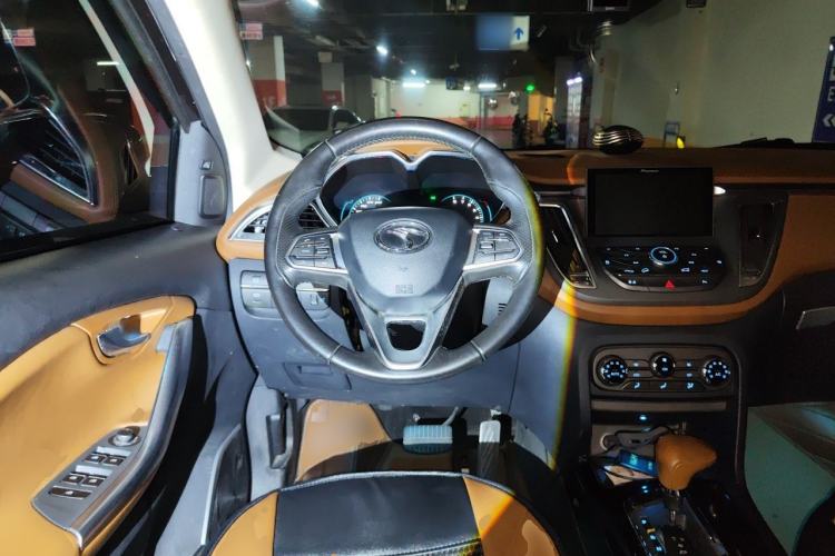 Used Soueast DX7 2017 1.5T Automatic Luxury Model Steering Wheel