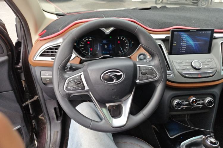 Used Soueast DX7 2017 1.5T Manual Triumph Edition Steering Wheel