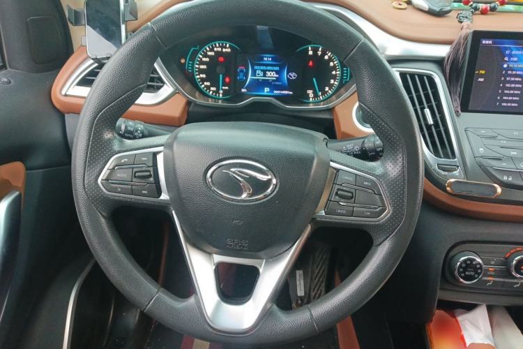 Used Soueast DX7 2017 1.5T Automatic Glory Edition Steering Wheel