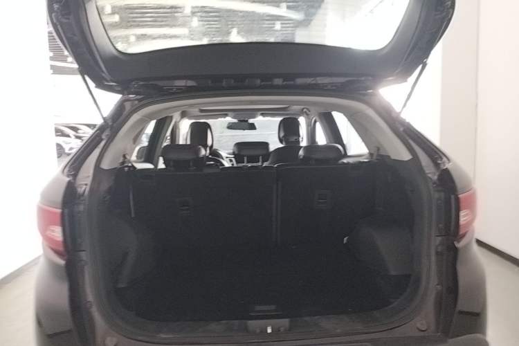 Used Soueast DX7 2017 1.5T Automatic Luxury Model Trunk