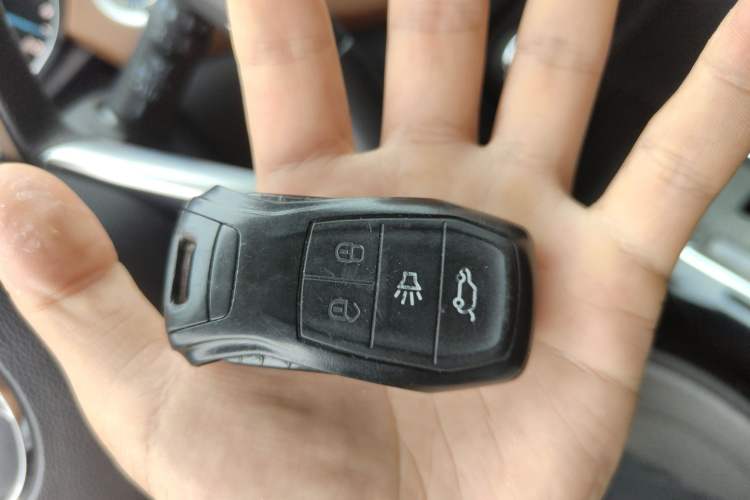 Used Soueast DX7 2017 1.5T Automatic Glory Edition Vehicle Key