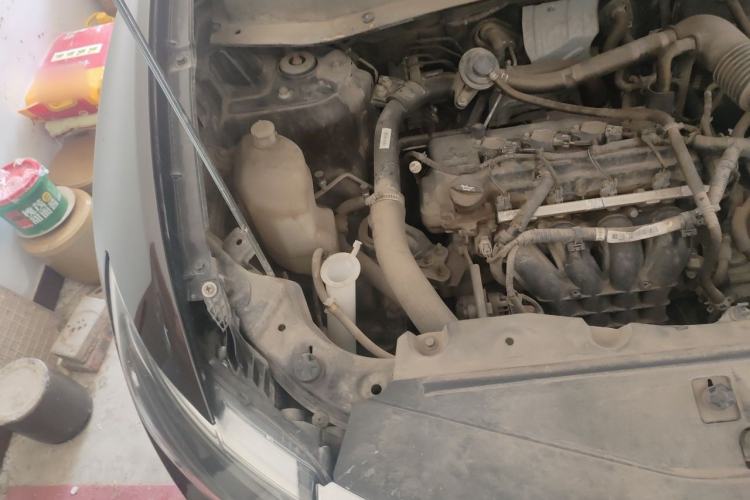 Used Soueast DX7 2017 1.5T Automatic Luxury Model Engine Bay Right