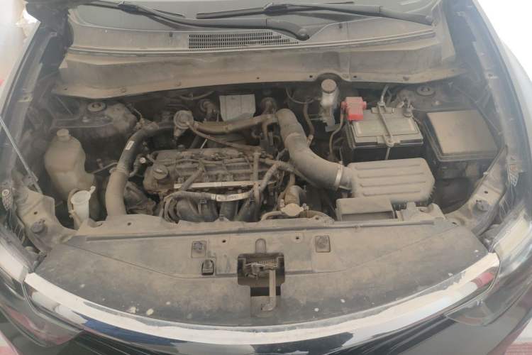Used Soueast DX7 2017 1.5T Automatic Luxury Model Engine Bay