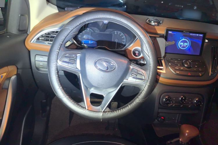 Used Soueast DX7 2017 1.5T Automatic Luxury Model Steering Wheel