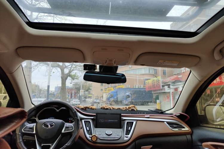 Used Soueast DX7 2017 1.5T Automatic Glory Edition Headliner