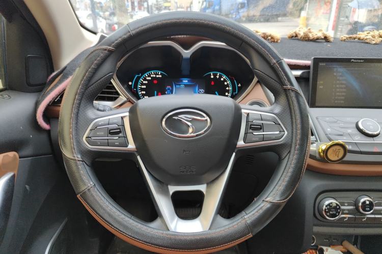 Used Soueast DX7 2017 1.5T Automatic Glory Edition Steering Wheel
