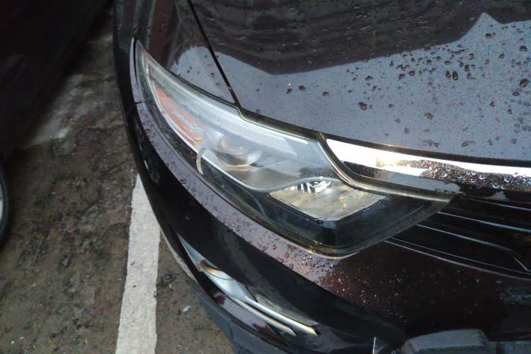 Used Soueast DX7 2017 1.5T Automatic Glory Edition Exterior 6