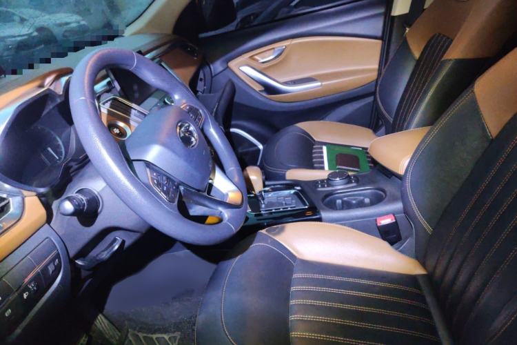 Used Soueast DX7 2017 1.5T Automatic Glory Edition Left Front Seat