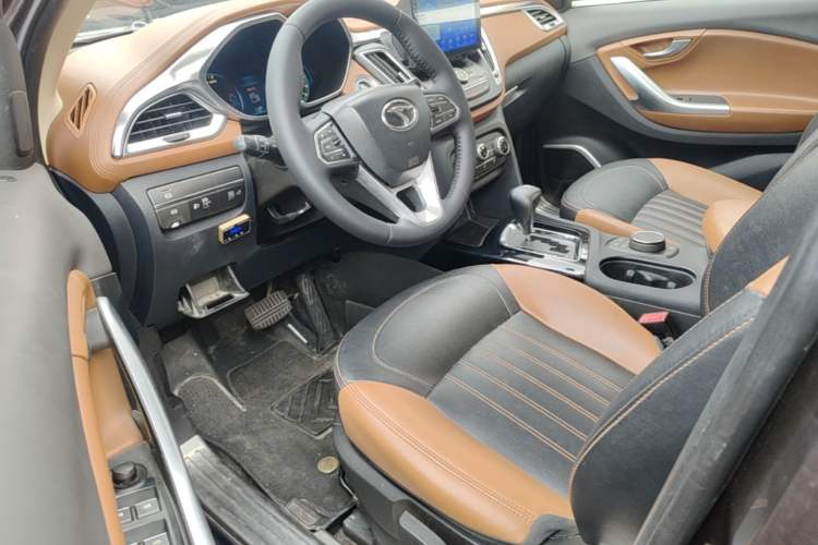 Used Soueast DX7 2017 1.5T Automatic Glory Edition Left Front Seat
