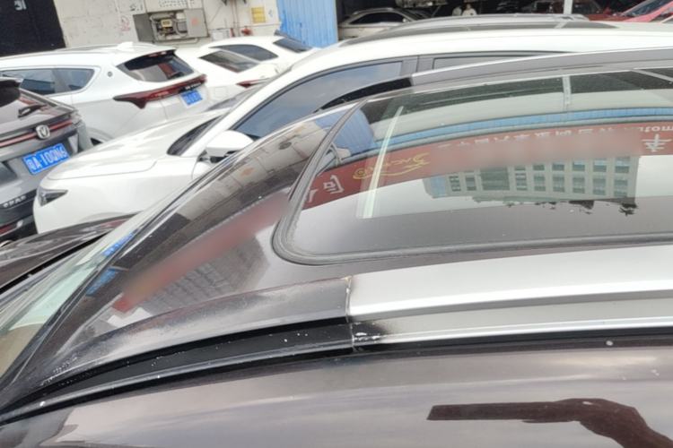 Used Soueast DX7 2017 1.5T Automatic Glory Edition Roof