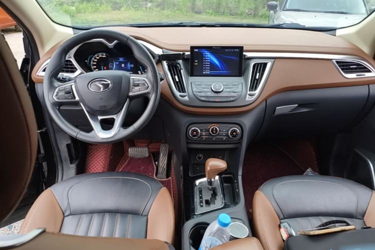Used Soueast DX7 2017 1.5T Automatic Glory Edition Center Console