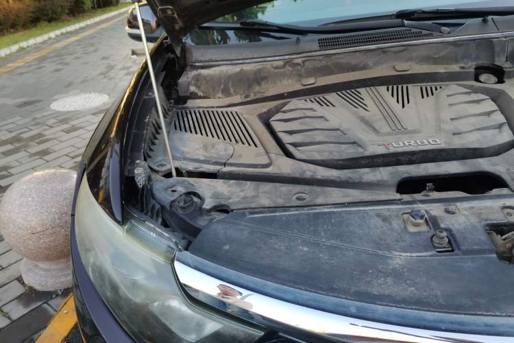 Used Soueast DX7 2017 1.5T Automatic Luxury Model Engine Bay Right