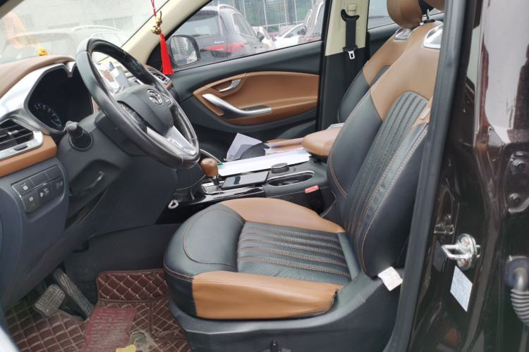 Used Soueast DX7 2017 1.5T Automatic Luxury Model Left Front Seat