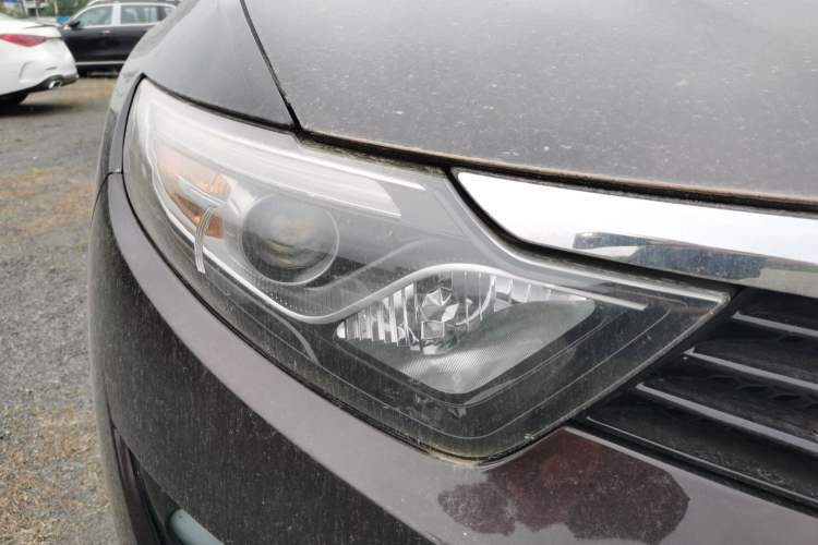 Used Soueast DX7 2017 1.5T Automatic Luxury Model Right Front Headlight