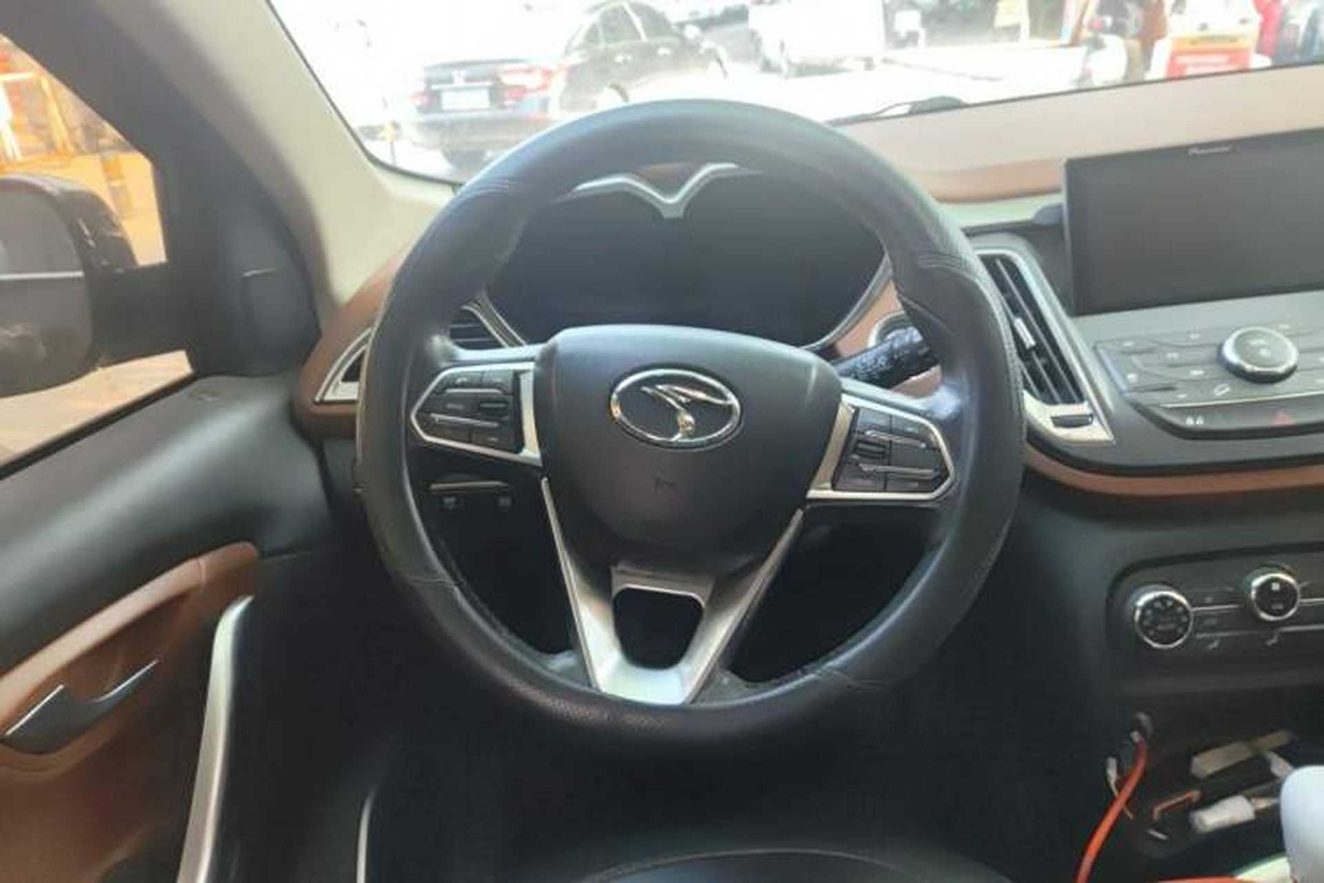 Used Soueast DX7 2017 1.5T Automatic Luxury Model Steering Wheel