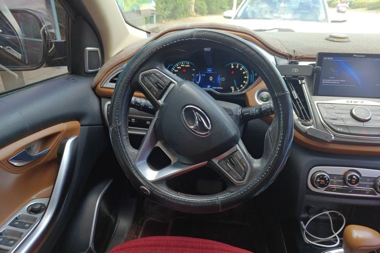 Used Soueast DX7 2017 1.5T Automatic Luxury Model Steering Wheel