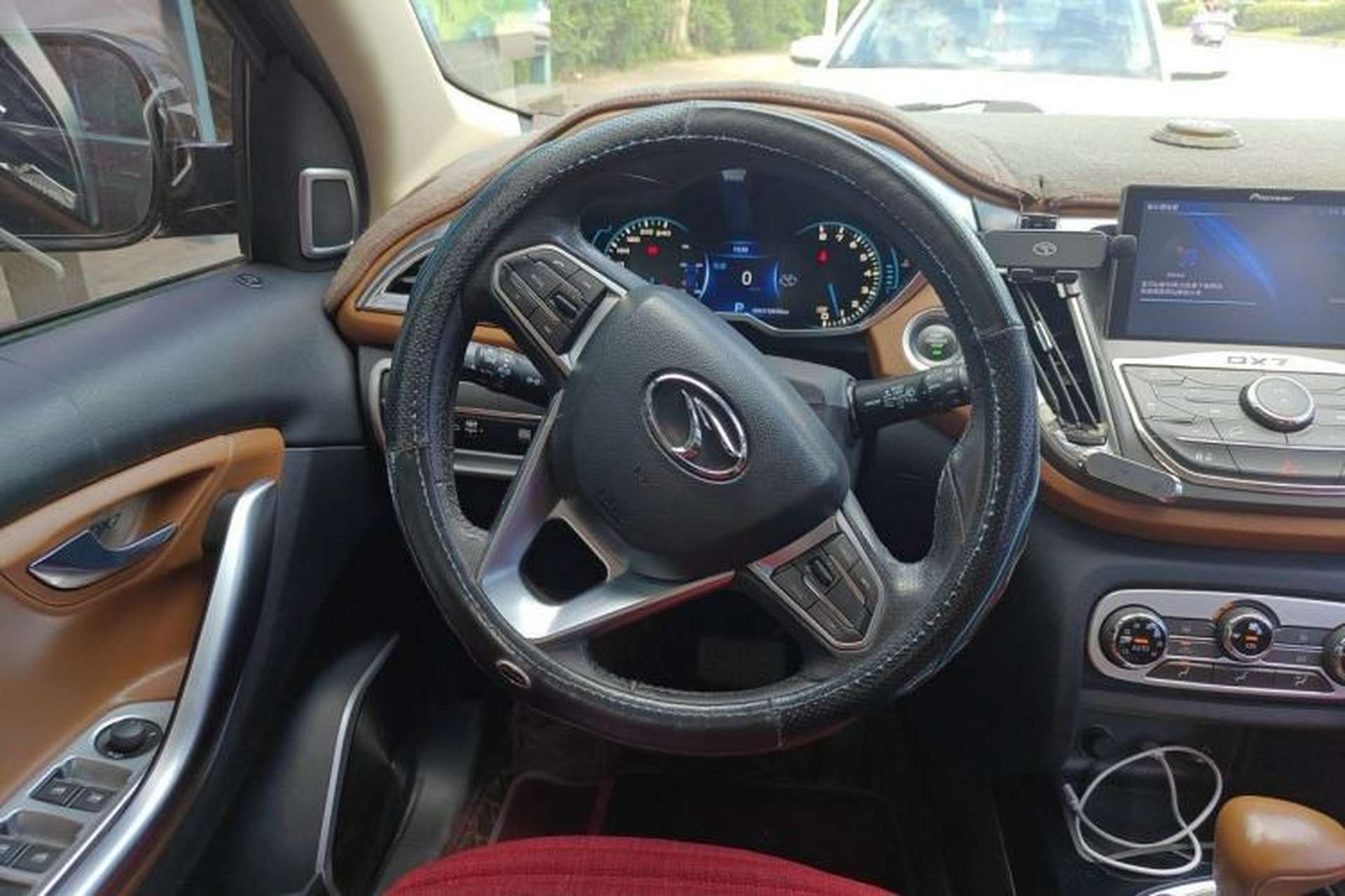 Used Soueast DX7 2017 1.5T Automatic Luxury Model Steering Wheel