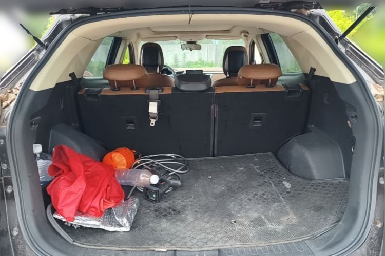Used Soueast DX7 2017 1.5T Automatic Glory Edition Trunk