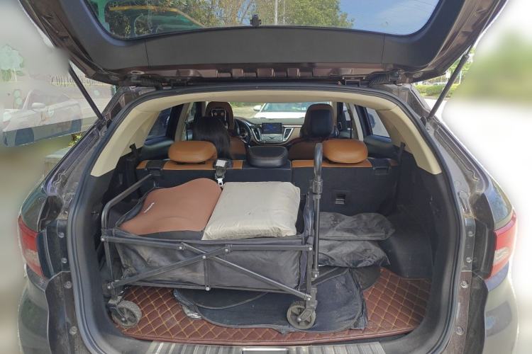 Used Soueast DX7 2017 1.5T Automatic Luxury Model Trunk