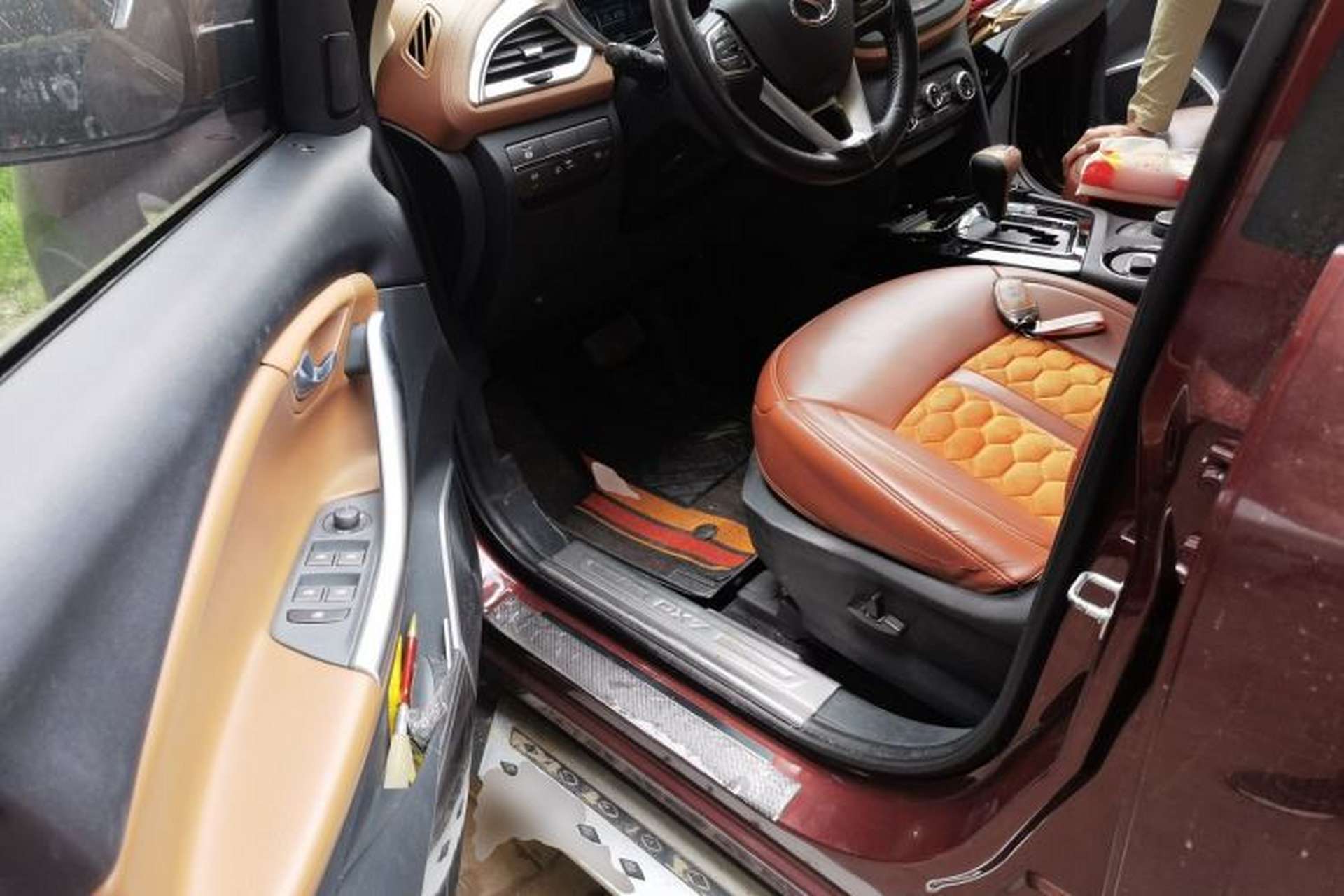 Used Soueast DX7 2017 1.5T Automatic Luxury Model Driver Seat